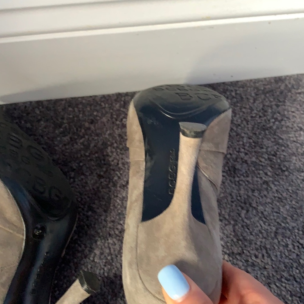 Gray pumps - Picture 4 of 5